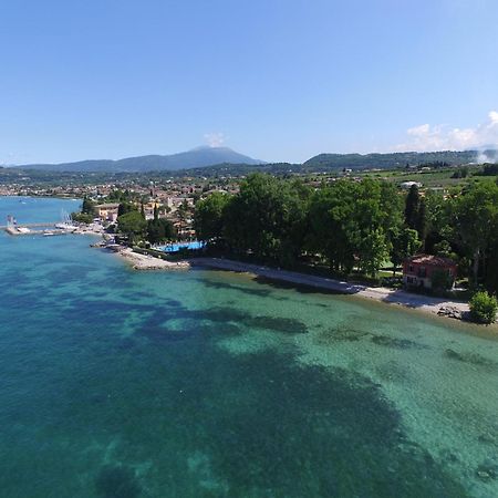 Hotel Vela D'Oro ***S Bardolino Bagian luar foto